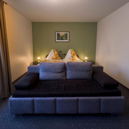 Pension Erlaa Bed and Breakfast Vienna Esterno foto