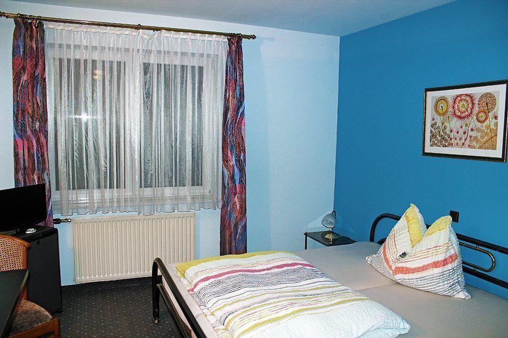 Pension Erlaa Bed and Breakfast Vienna Esterno foto